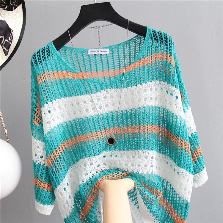 Women’s Striped Lightweight Sweater – Loose Fit