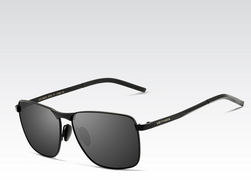 Men's polarized UV400 sunglasses with black metal frame and dark gray polarized lenses