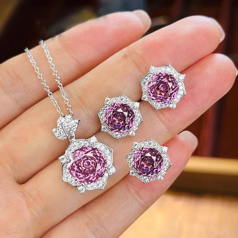 Flower Ring with High Carbon Diamond and Stud Earrings - YAXSO