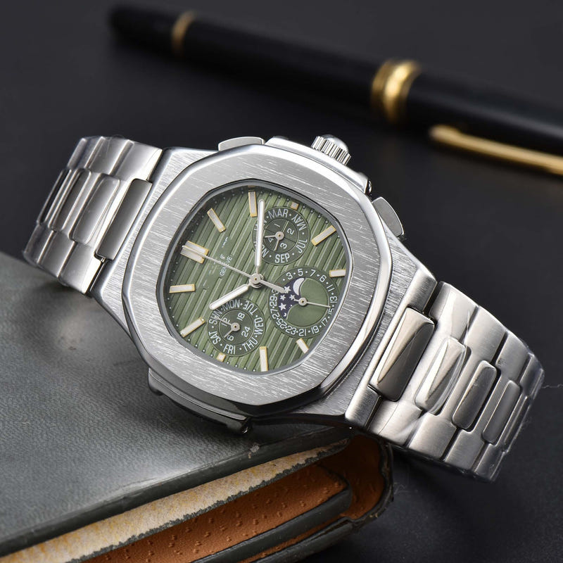Men's stainless steel bracelet watch with green dial and silver-tone case